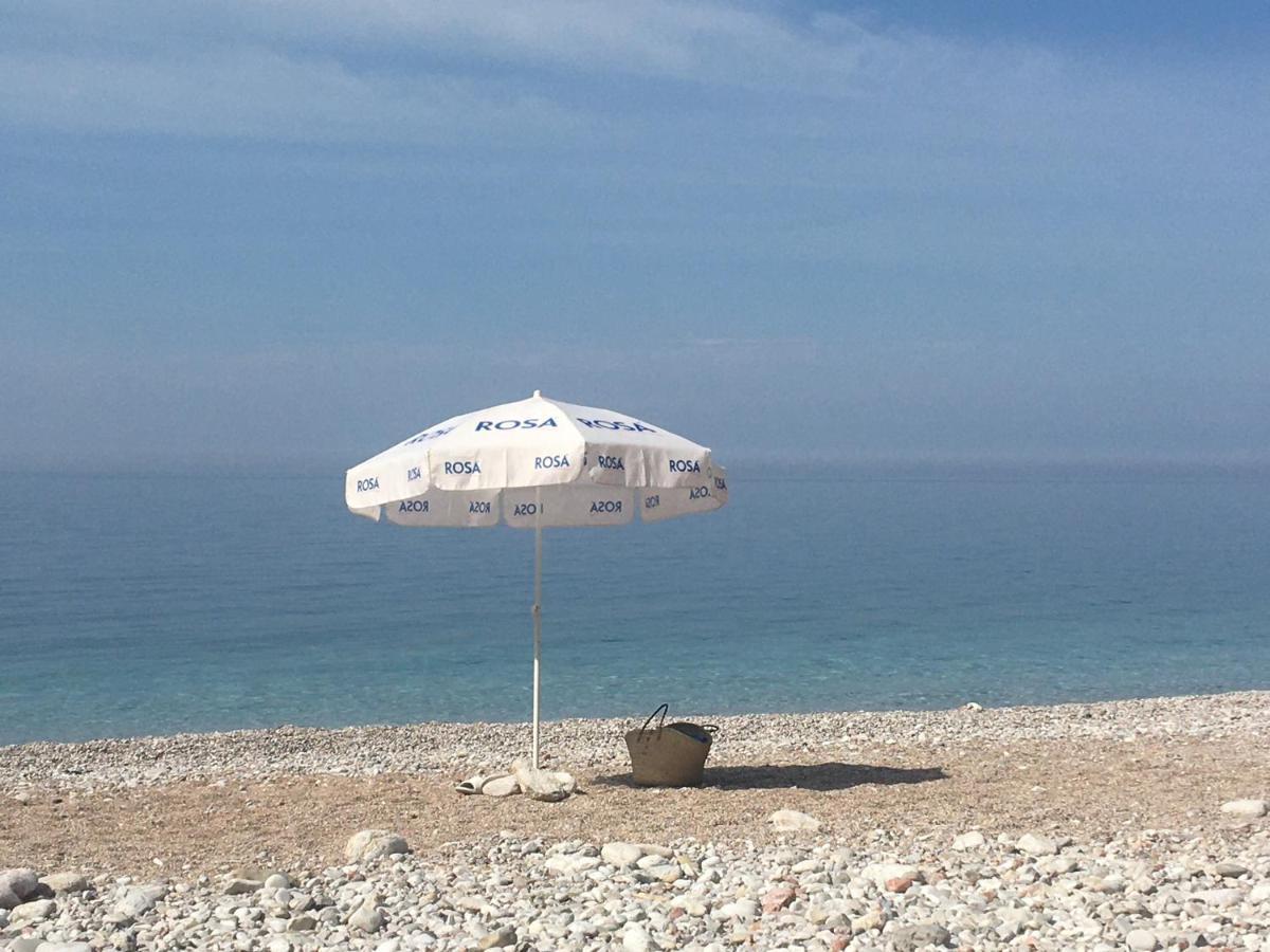 Casa Al Mare Petrovac, Montenegro Luaran gambar