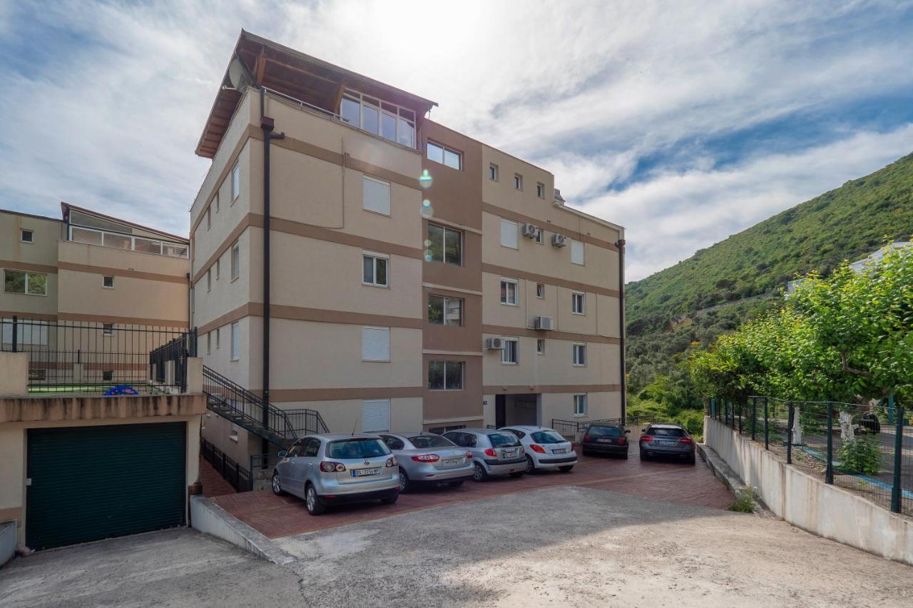 Casa Al Mare Petrovac, Montenegro Luaran gambar